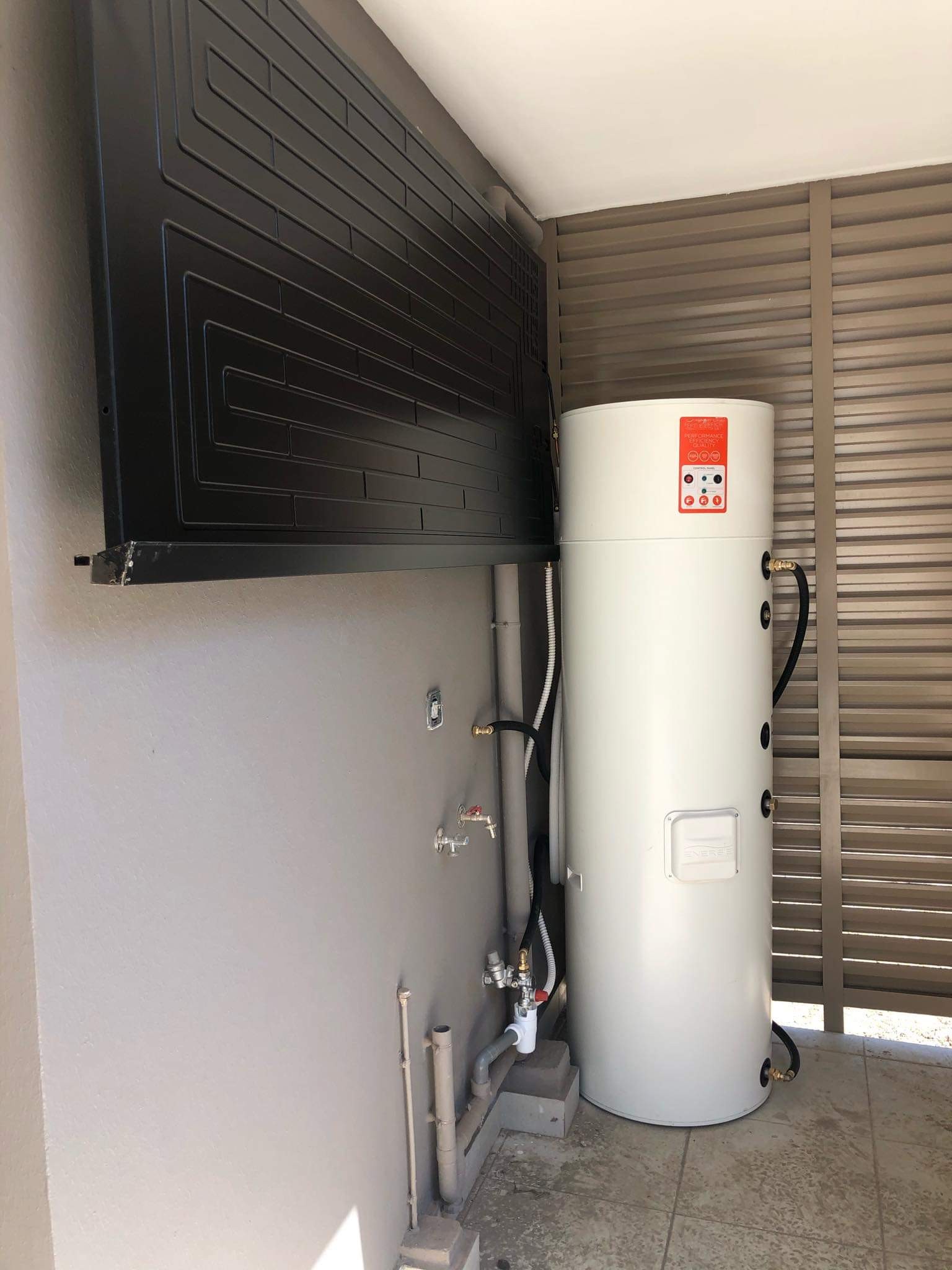 i-HOT Ecotop 250isolar assisted heat pump for domestic commercial Hot Water